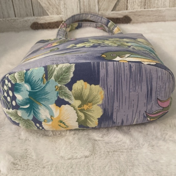 Tommy Bahama Fish Tote Bag - Picture 10 of 14